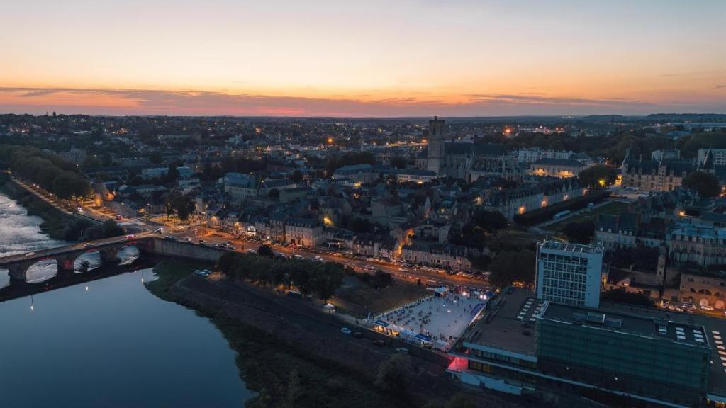 "La Frenchy" Proche Gare, Centre Ville De Nevers, Kültér fotó